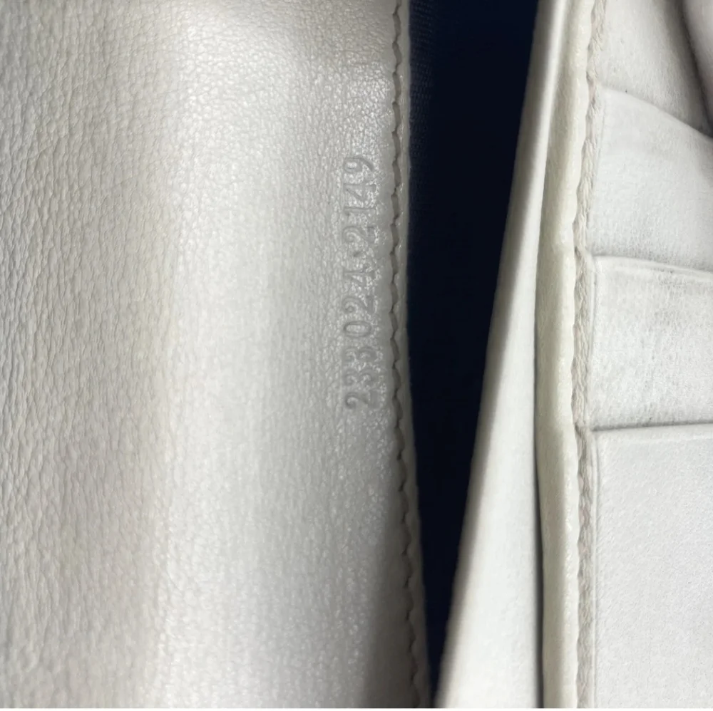 🤍🔹️GUCCI🔹️ purse long Cow Leather wallet Guccissima ivory - Picture 8 of 17